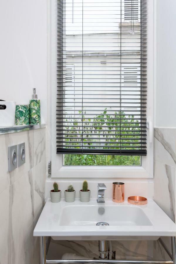 Studio D'Architecte Au Pied De Tour Eiffel Apartment ปารีส ภายนอก รูปภาพ