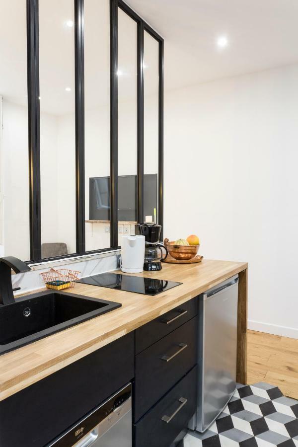 Studio D'Architecte Au Pied De Tour Eiffel Apartment ปารีส ภายนอก รูปภาพ